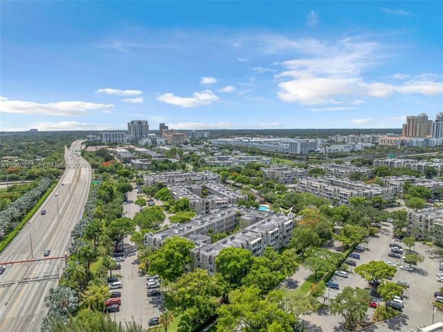 8101 Camino Real c402, Miami, FL 33143