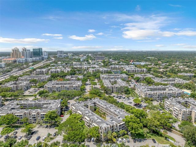 8101 Camino Real c402, Miami, FL 33143