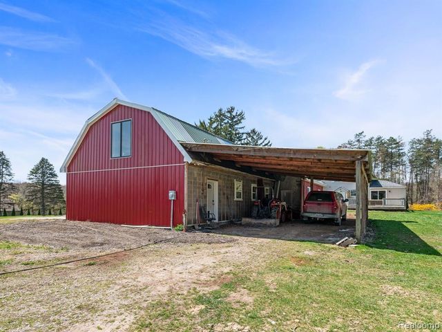 1652 Weaver Road, Milford, MI 48381