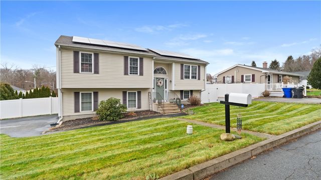 54 Centracchio Street, West Warwick, RI 02893
