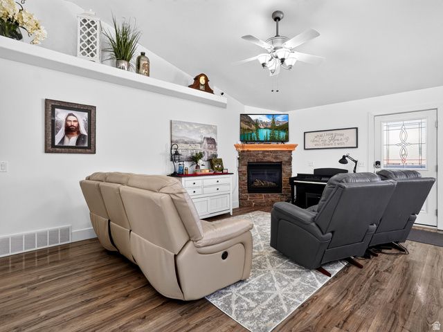 1434 W 1100 N, Farr West, UT 84404
