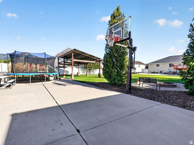 1434 W 1100 N, Farr West, UT 84404