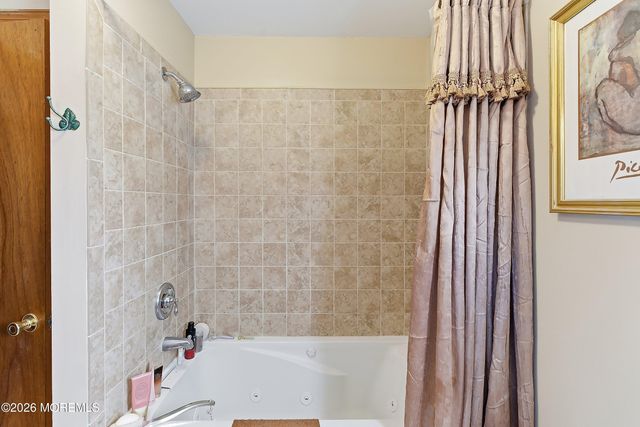 28 Jacob Drive, Howell, NJ 07731