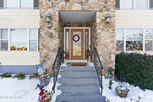 28 Jacob Drive, Howell, NJ 07731