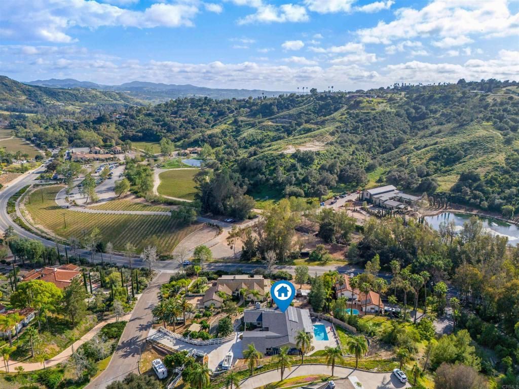 Image 41 of property listing at 3434 Los Sicomoros Lane, Fallbrook, CA 92028