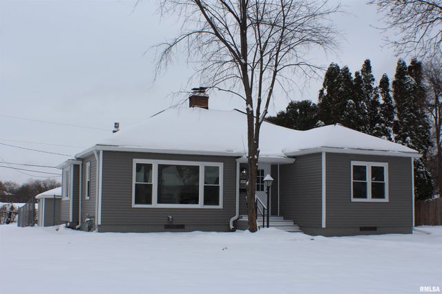 1611 COFFELT Avenue, Davenport, IL 52803