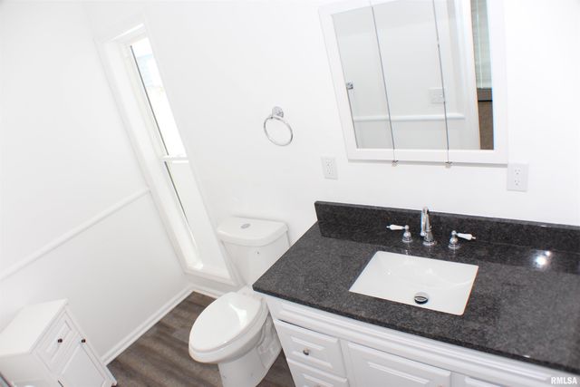 1611 COFFELT Avenue, Davenport, IL 52803