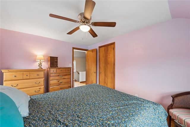 2039 Outlook Dr, Penn Hills, PA 15147