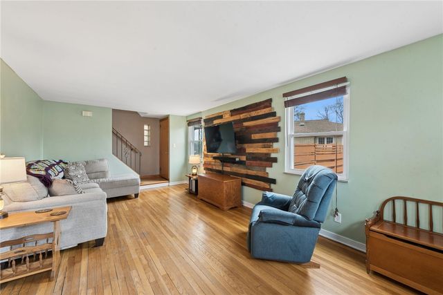 2039 Outlook Dr, Penn Hills, PA 15147