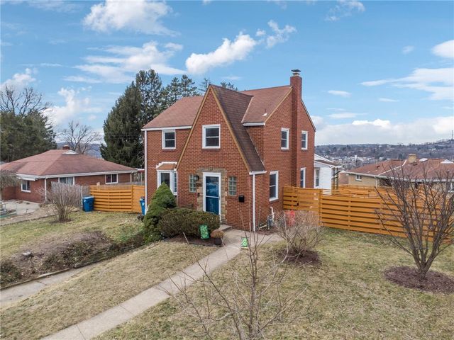 2039 Outlook Dr, Penn Hills, PA 15147