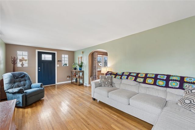 2039 Outlook Dr, Penn Hills, PA 15147