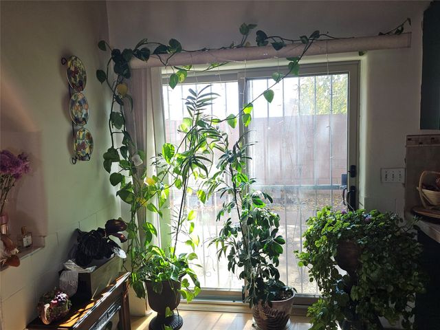 153 Vista Del Norte, Santa Fe, NM 87507