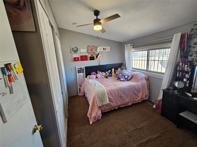 153 Vista Del Norte, Santa Fe, NM 87507