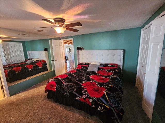 153 Vista Del Norte, Santa Fe, NM 87507