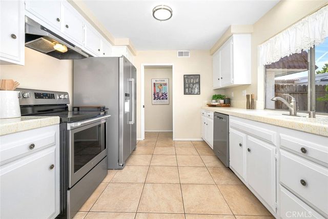 6638 Southampton Drive, Cypress, CA 90630