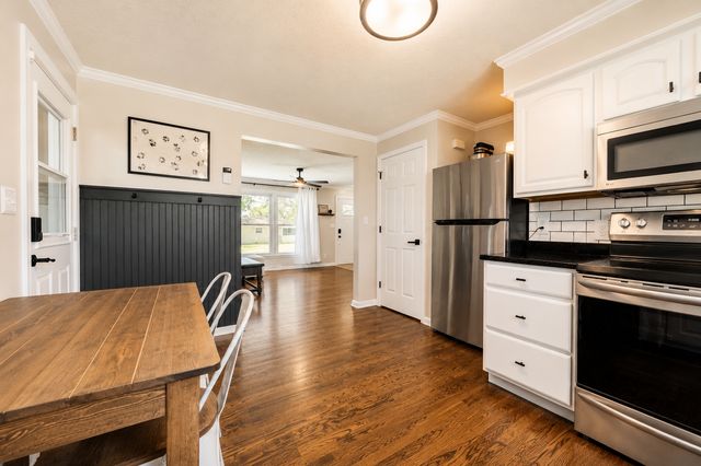 212 Sunset Drive, Jordan, MN 55352