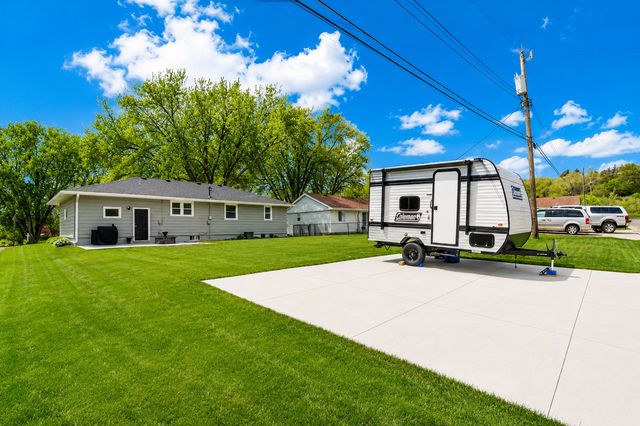 212 Sunset Drive, Jordan, MN 55352