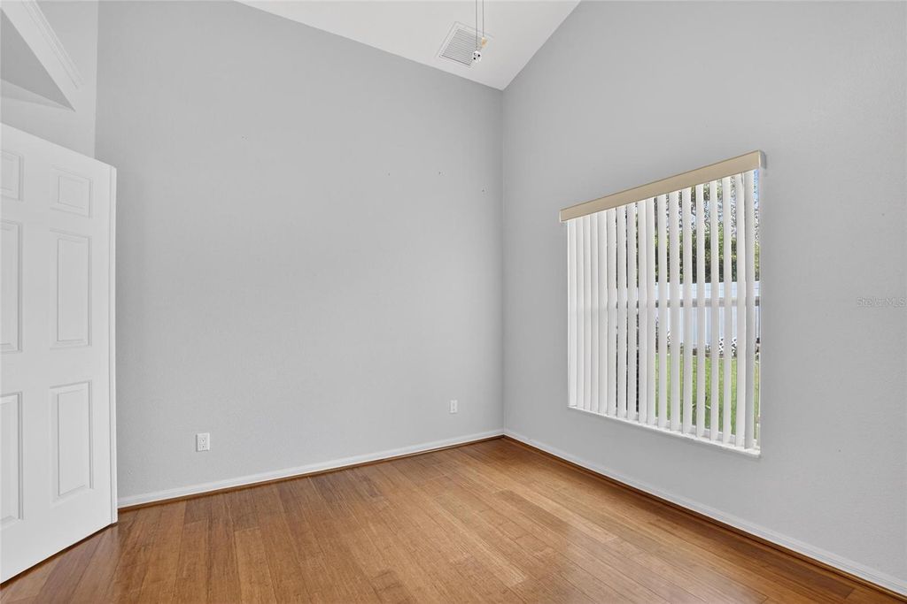 Image 14 of property listing at 10122 SOMERSBY DRIVE, Riverview, FL 33578