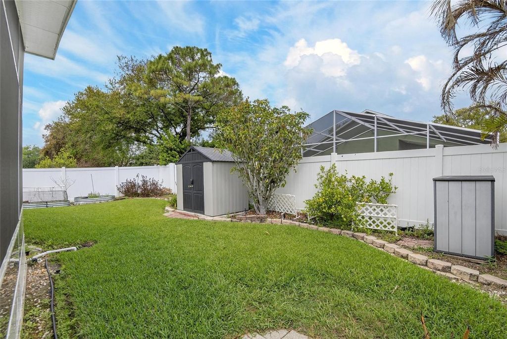 Image 40 of property listing at 10122 SOMERSBY DRIVE, Riverview, FL 33578