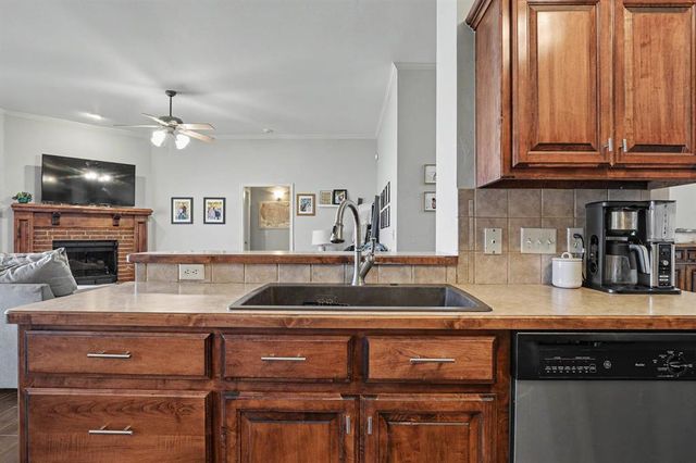 17036 Hardwood Place, Edmond, OK 73012