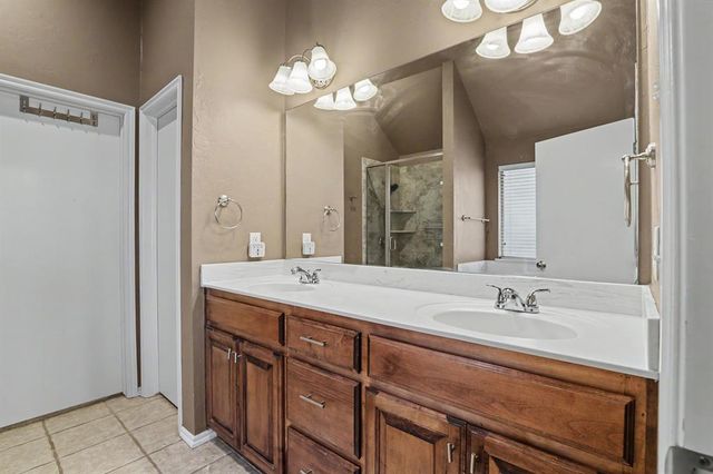 17036 Hardwood Place, Edmond, OK 73012