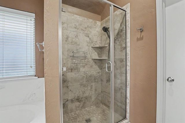 17036 Hardwood Place, Edmond, OK 73012
