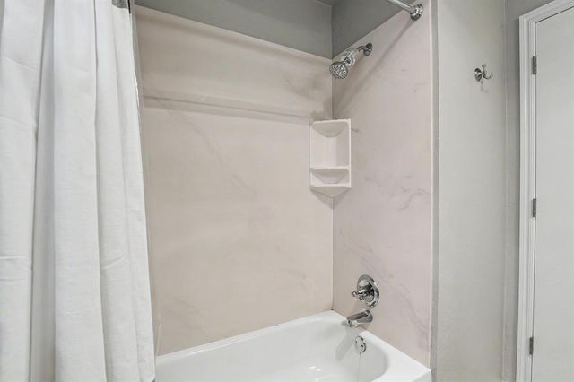 17036 Hardwood Place, Edmond, OK 73012
