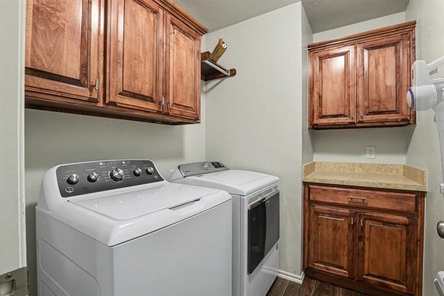 17036 Hardwood Place, Edmond, OK 73012