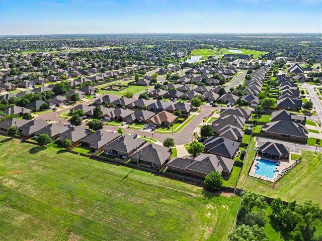 17036 Hardwood Place, Edmond, OK 73012