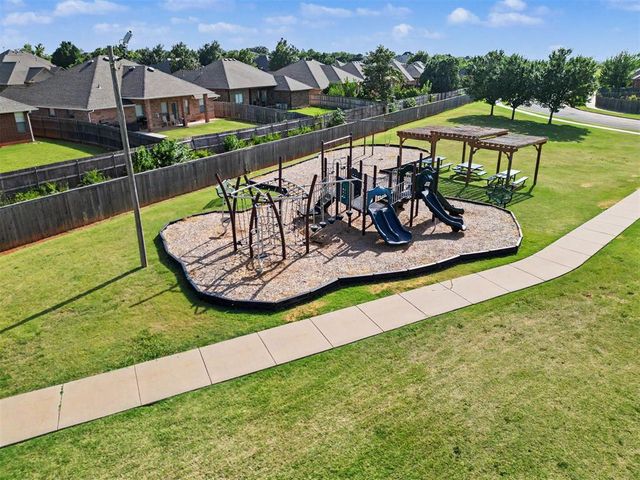 17036 Hardwood Place, Edmond, OK 73012