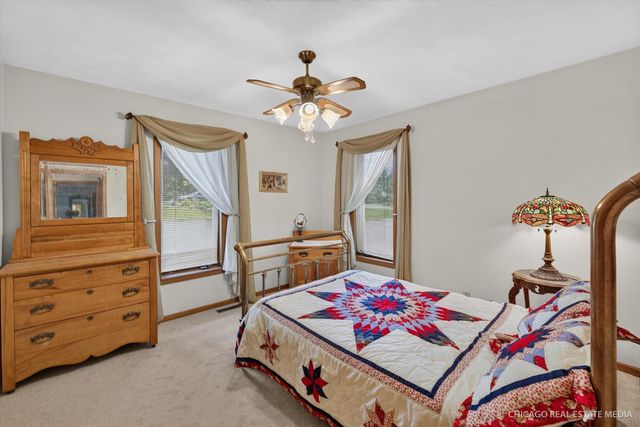 10062 Jesters Row, Roscoe, IL 61073