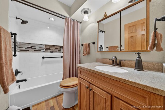 10062 Jesters Row, Roscoe, IL 61073