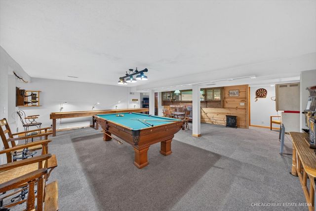 10062 Jesters Row, Roscoe, IL 61073