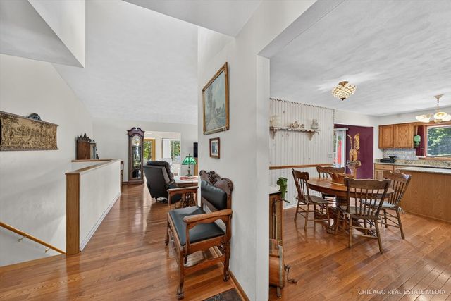 10062 Jesters Row, Roscoe, IL 61073