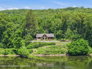 22 Deer Haven Drive, Rosendale, NY 12472