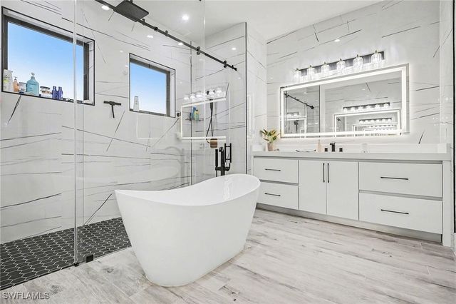 1720 21st ST SW, Naples, FL 34117