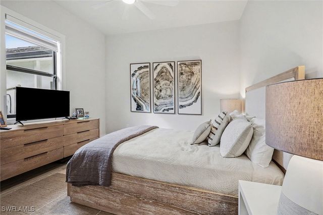 1720 21st ST SW, Naples, FL 34117