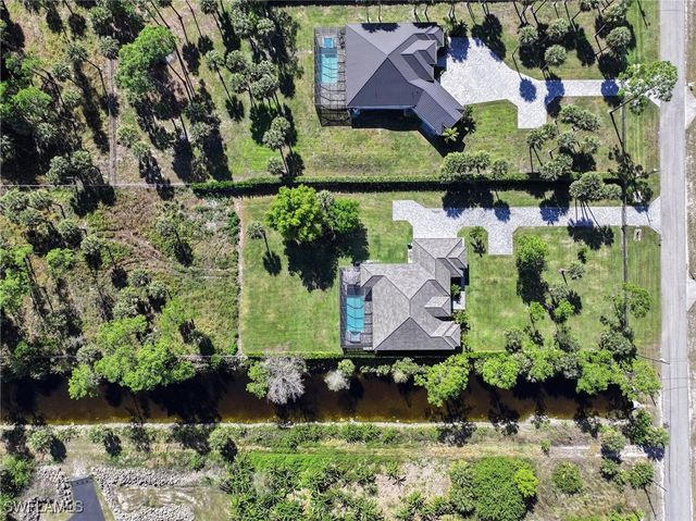 1720 21st ST SW, Naples, FL 34117