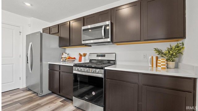 3832 Bradley Drive, Fort Wayne, IN 46818