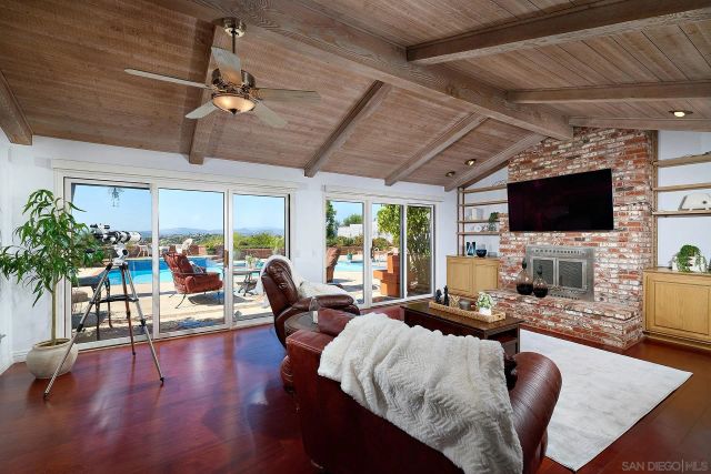 17505 Corte Lomas Verdes, Poway, CA 92064