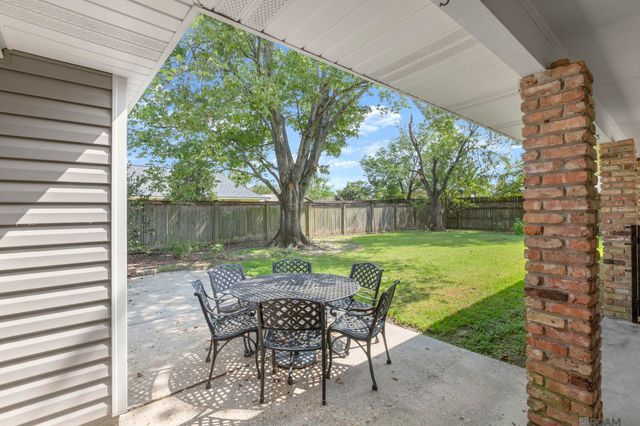 4987 Herridge Dr, Baton Rouge, LA 70817