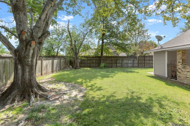 4987 Herridge Dr, Baton Rouge, LA 70817