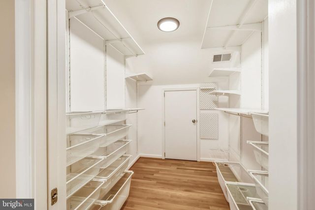 1392 KERSEY LN, Potomac, MD 20854