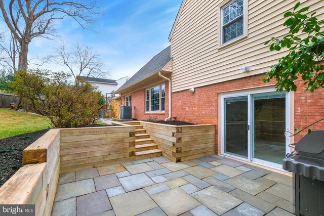 1392 KERSEY LN, Potomac, MD 20854