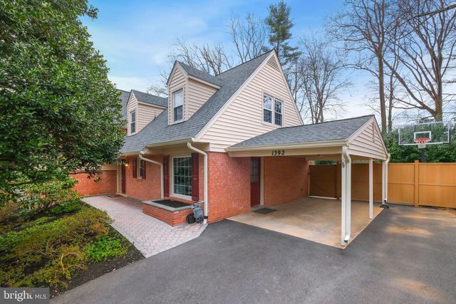 1392 KERSEY LN, Potomac, MD 20854