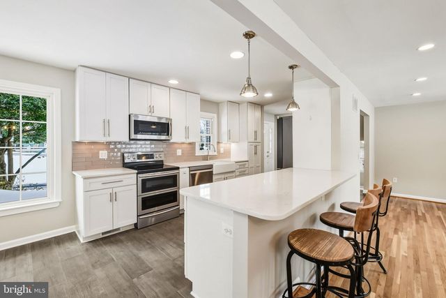 1392 KERSEY LN, Potomac, MD 20854