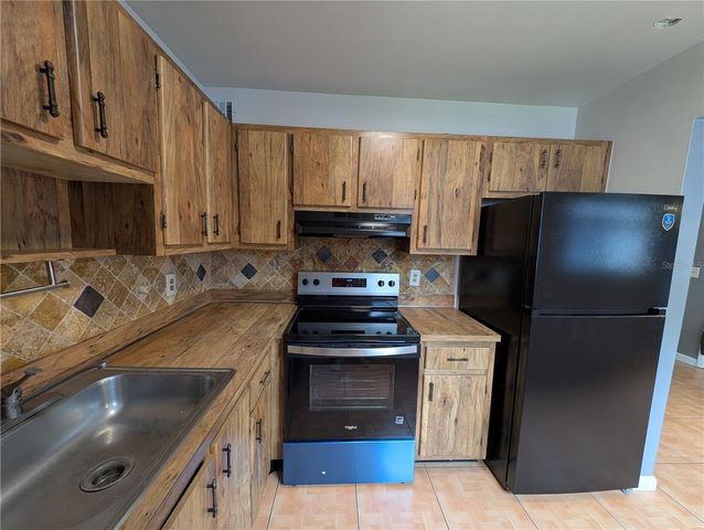 2439 OAK PARK WAY 217, Orlando, FL 32822