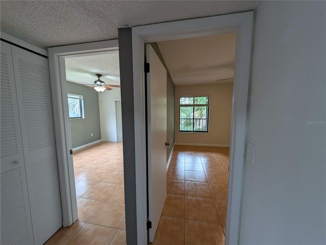 2439 OAK PARK WAY 217, Orlando, FL 32822