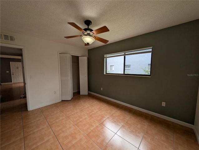 2439 OAK PARK WAY 217, Orlando, FL 32822