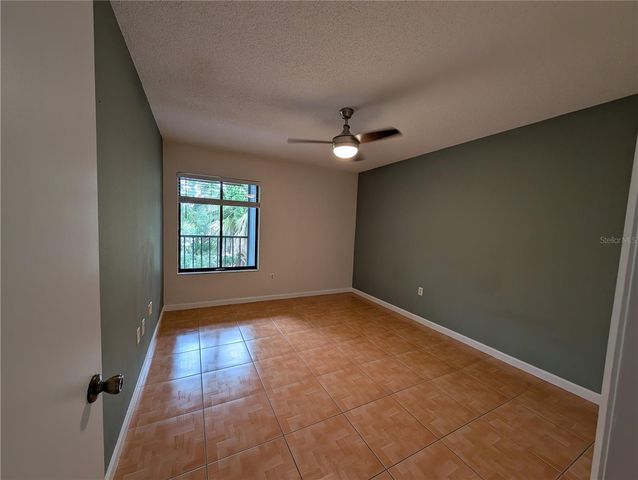 2439 OAK PARK WAY 217, Orlando, FL 32822